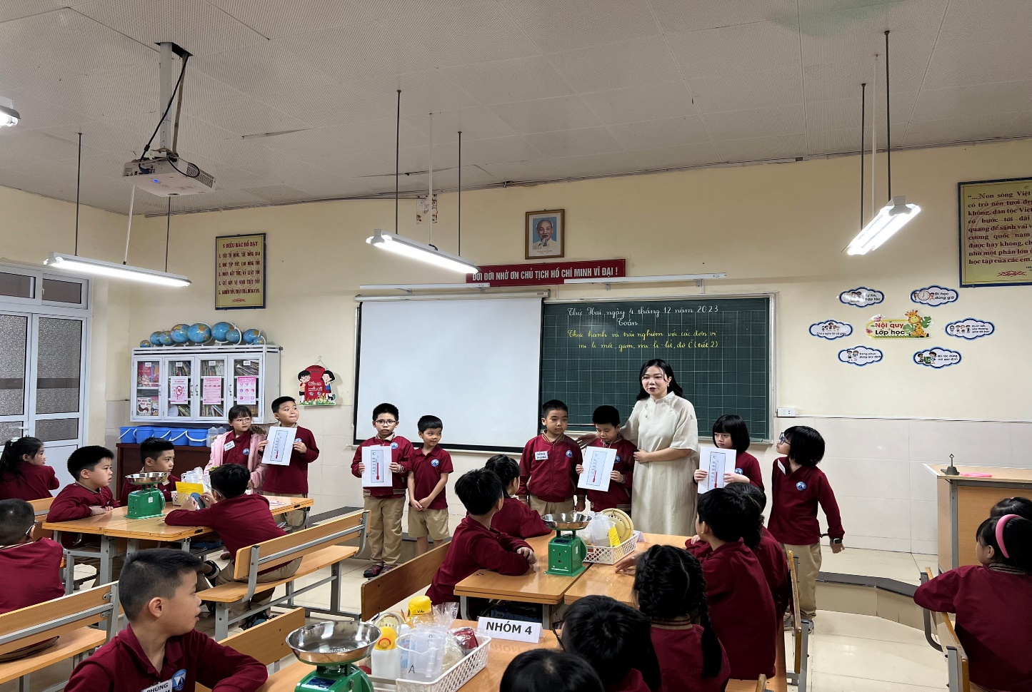 2023_12_08_05_22_122